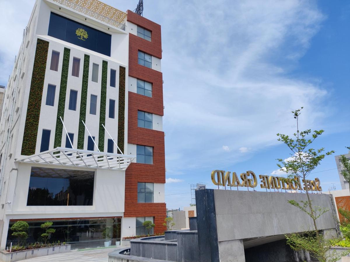 Sree Fortune Grand, Tadepalli Hotel Tadepalle Exterior photo