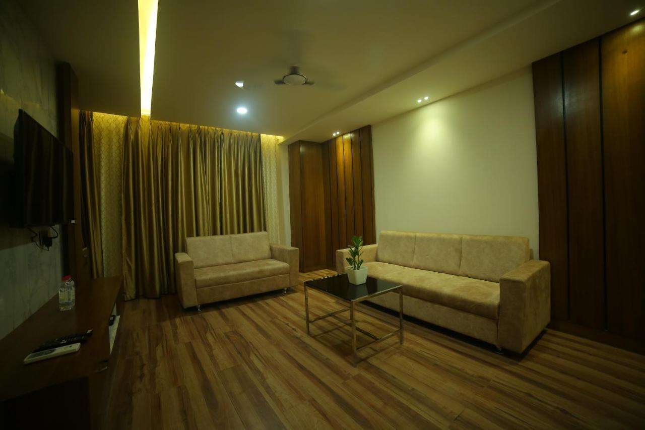 Sree Fortune Grand, Tadepalli Hotel Tadepalle Exterior photo