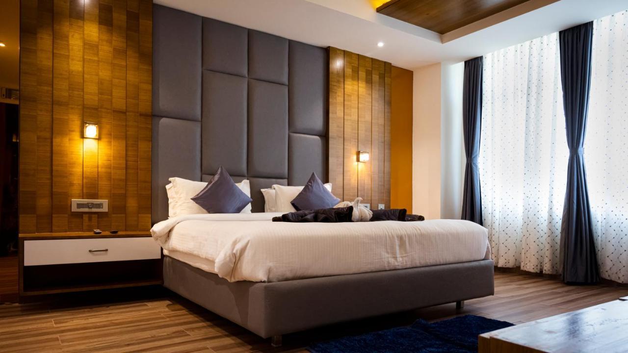 Sree Fortune Grand, Tadepalli Hotel Tadepalle Exterior photo